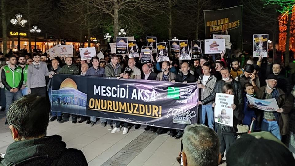 İMH Ankara 'Bizi nasıl bir gelecek bekliyor?'  paneli düzenledi / İMH Ankara: Kudüs özgür olana dek mücadelemizi sürdüreceğiz!