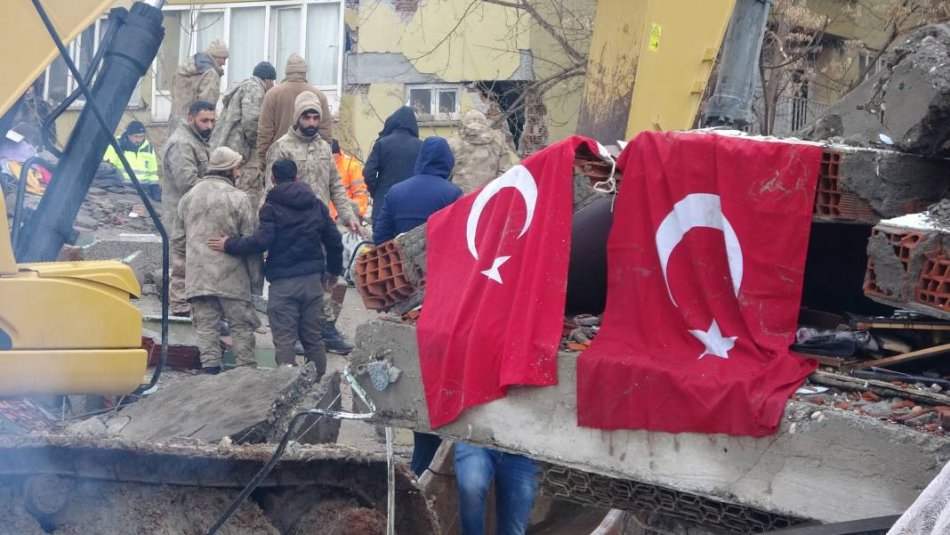 Başıboş Köpek Sorunu ve Türkiye Yüzyılı Milli Eğitim Müfredat Modeli | Mehmet Altuntaş / Şovenizm Deprem Altında | MEHMET ALTUNTAŞ