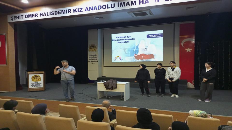Sait Çamlıca: Teknolojiyi Akıllıca ve Müslümanca Kullanın!