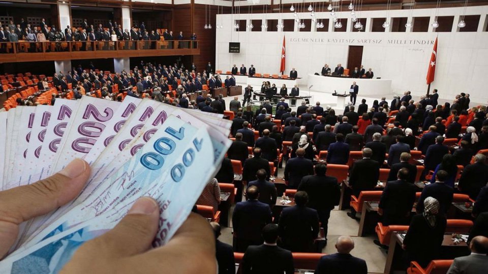 Meclis'te kritik hafta! Milyonları ilgilendiren 3 düzenleme geliyor