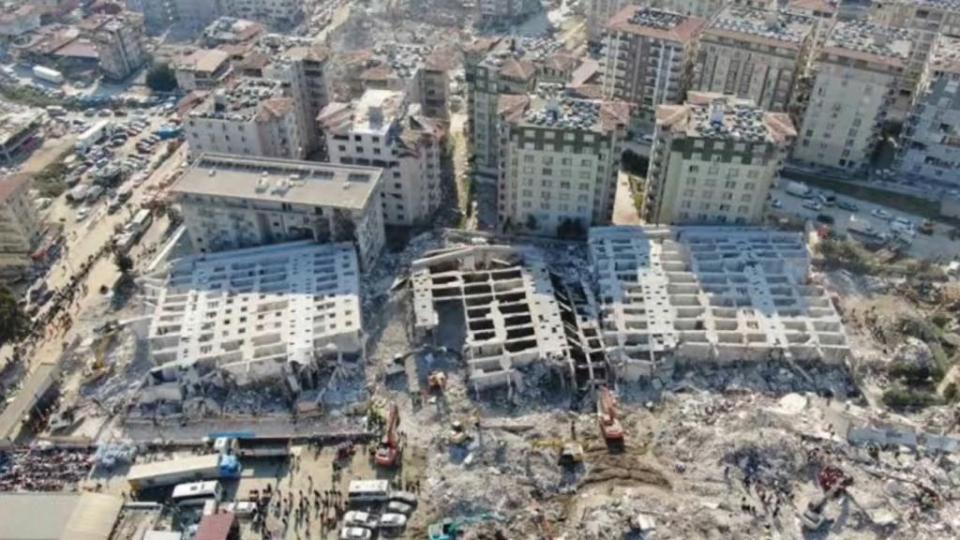 Yüsra Gannuşi:Bağımsız yargı ve bağımsız medyanın ortadan kaldırılması, Kays Said’in diktatöryel yönetimini kolaylaştırdı / Depremden Payıma Düşen Münacaat * | NAMAN BAKAÇ