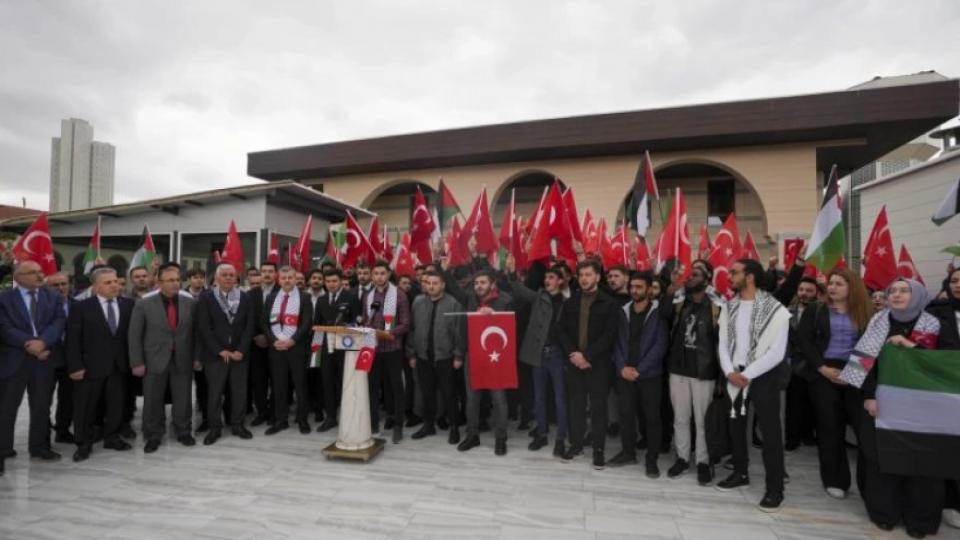 Anfidap: Ayşenur'un Katillerinin Türkiye- İsrail Çifte Vatandaşı Olan ve Soykırıma Katılan Kimselerden Olması Muhtemeldir! / Gazi Üniversitesi’nde Filistin’e destek eylemi yapan öğrencilere ırkçı saldırı!