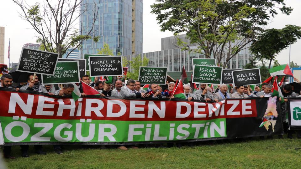 Anfidap: Ayşenur'un Katillerinin Türkiye- İsrail Çifte Vatandaşı Olan ve Soykırıma Katılan Kimselerden Olması Muhtemeldir! / İsrail'in Refah'a saldırısı ABD Büyükelçiliği önünde protesto edildi: